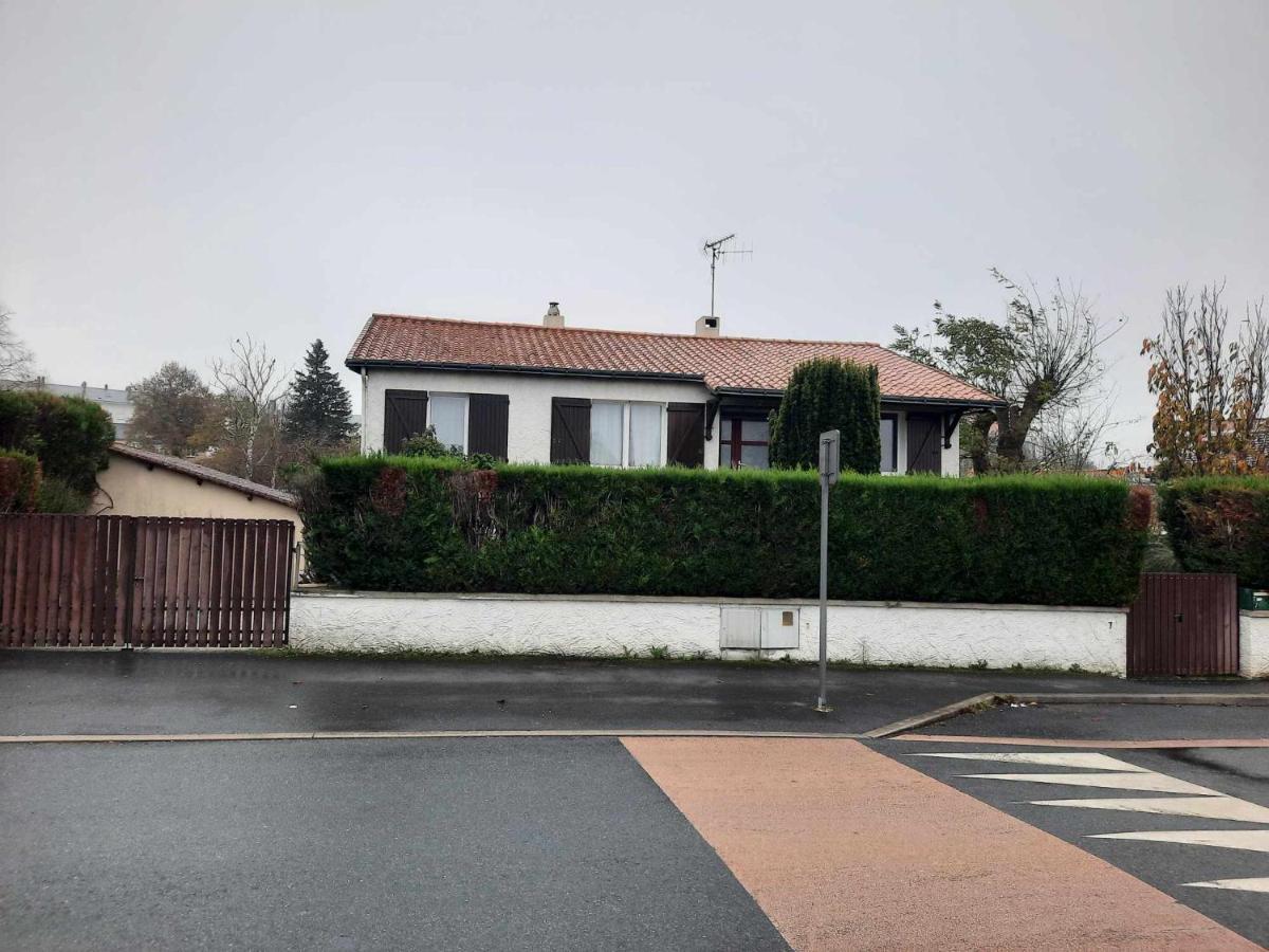 Appart Jardin Kennedy Cholet Exteriör bild