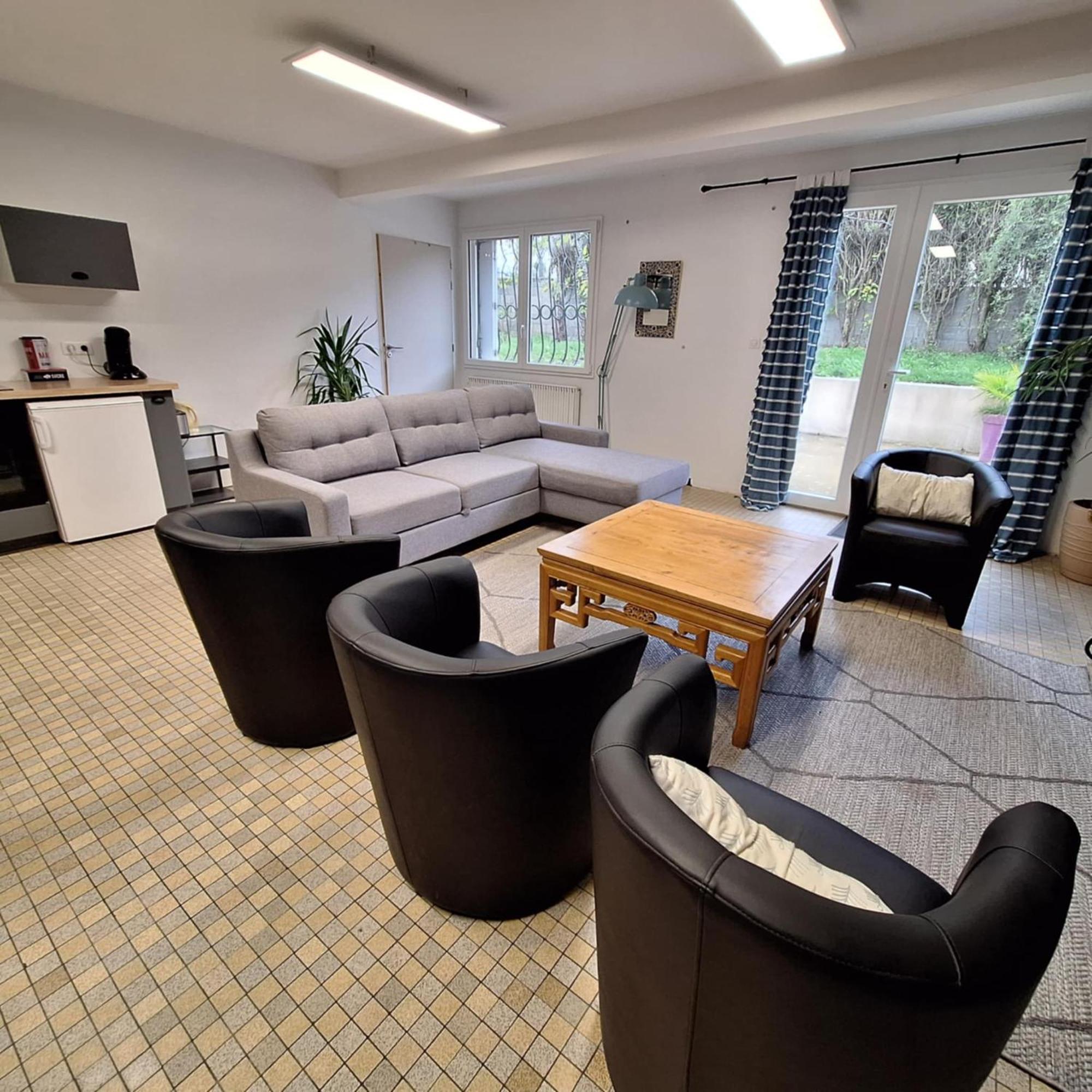 Appart Jardin Kennedy Cholet Exteriör bild